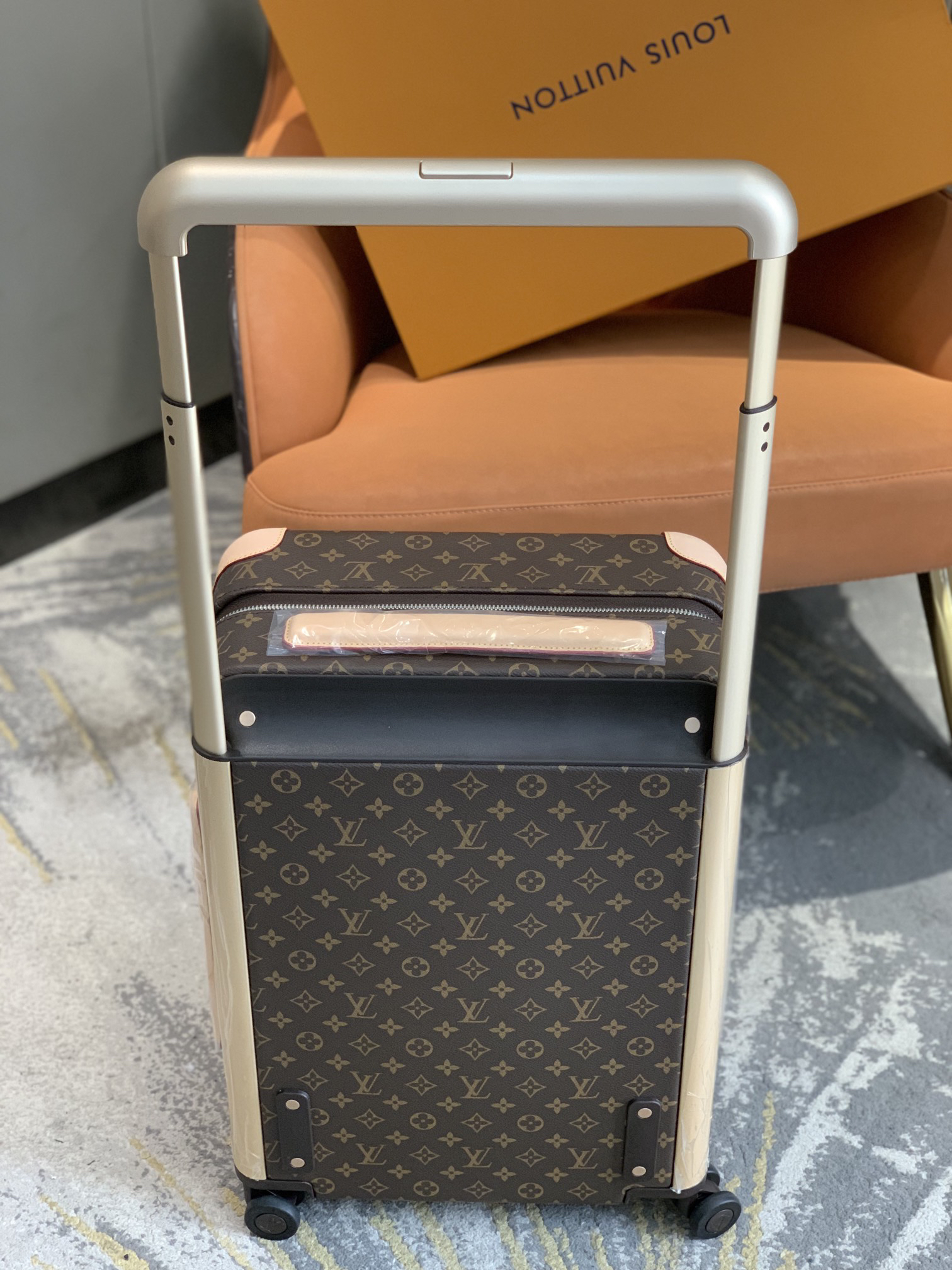 LV luggage-35