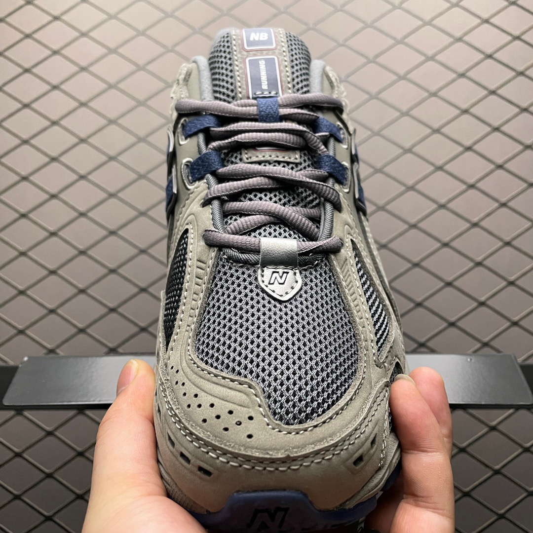 New Balance Sneakers-88