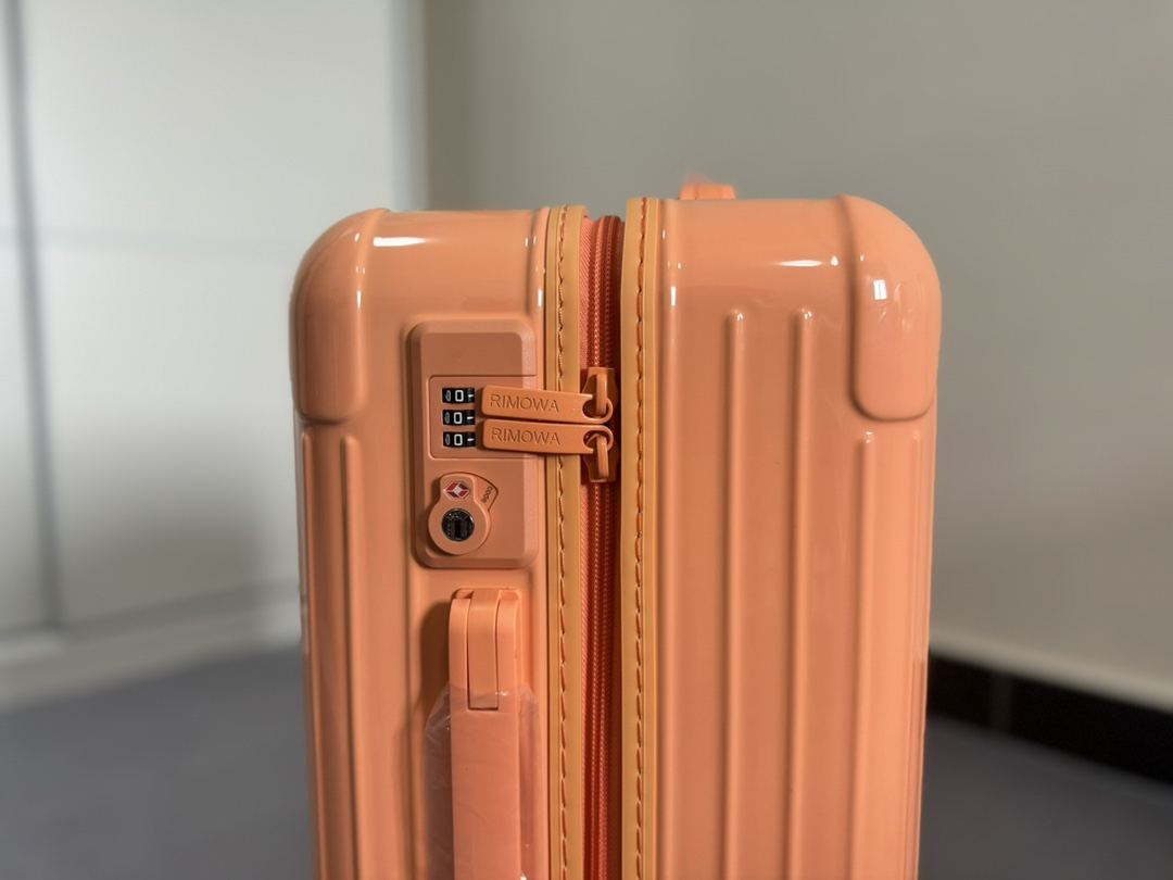 RIMOWA luggage-90