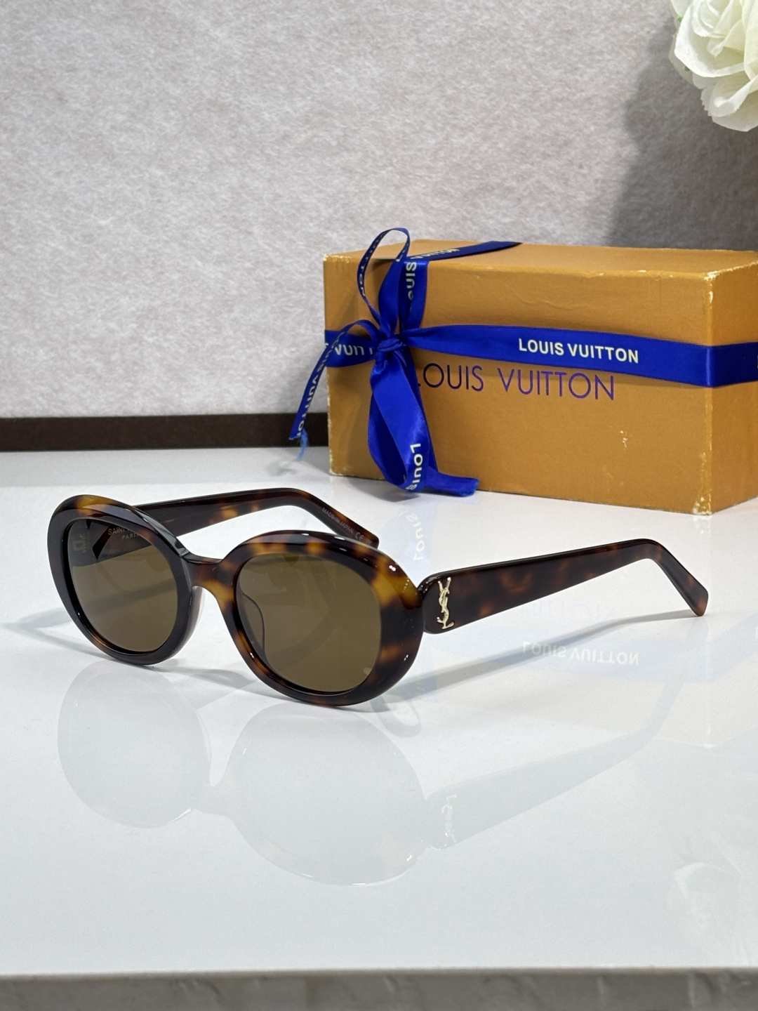YSL glasses-3