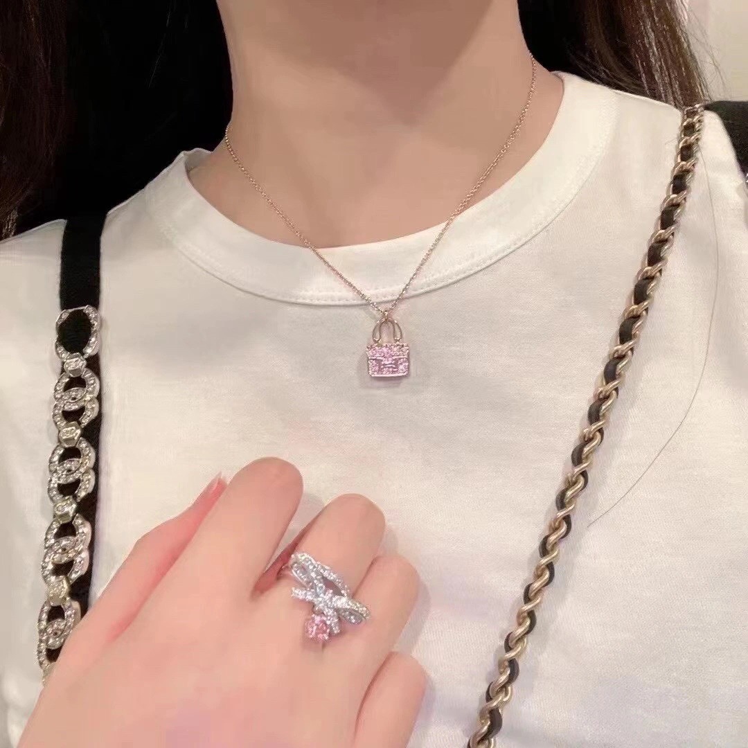 Hermes necklace-30
