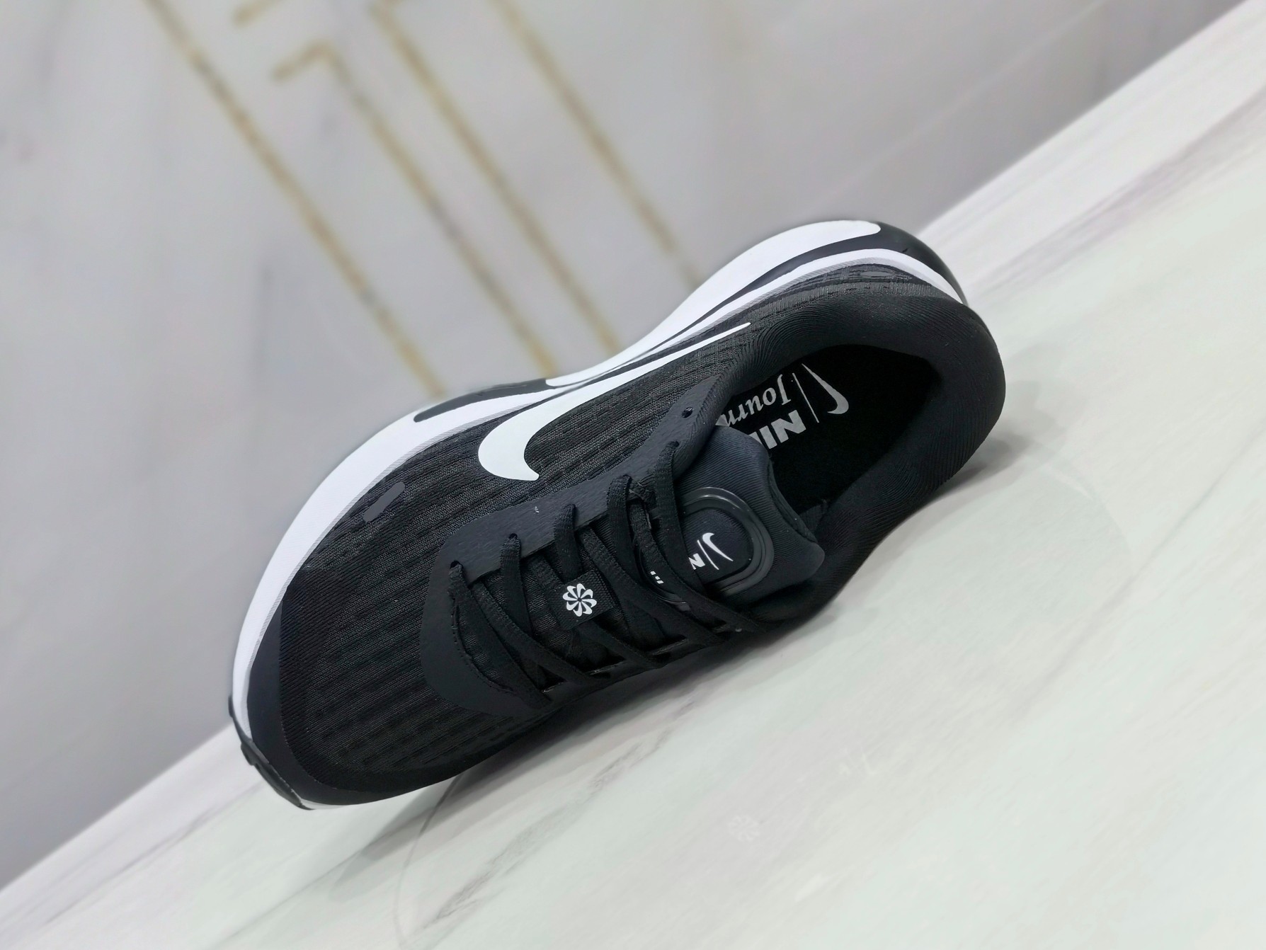 Nike Sneakers-190