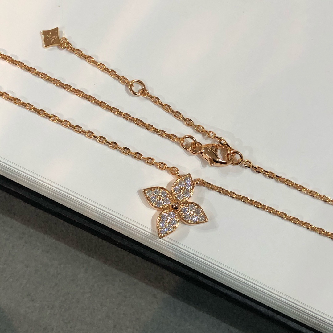 LV necklace-81