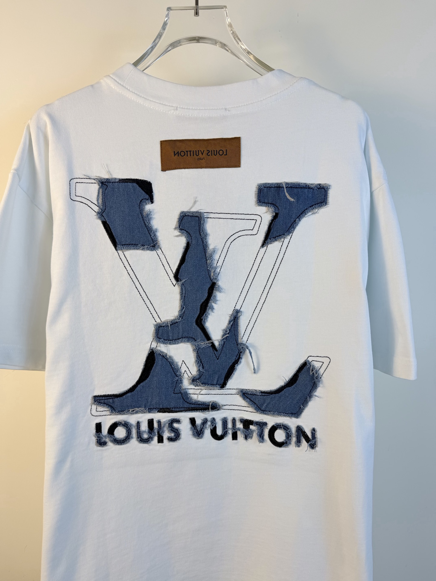 LV clothing-55