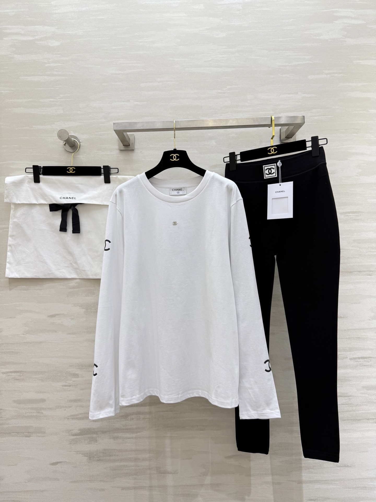 Chanel Clothing-158