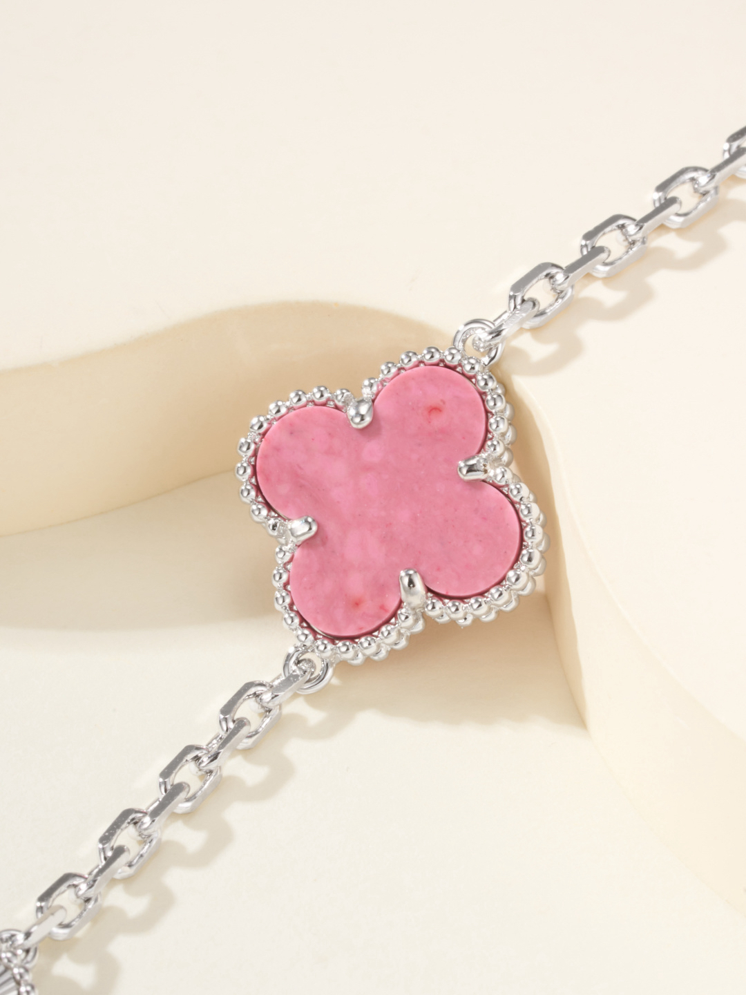 Van Cleef & Arpels Bracelet-64