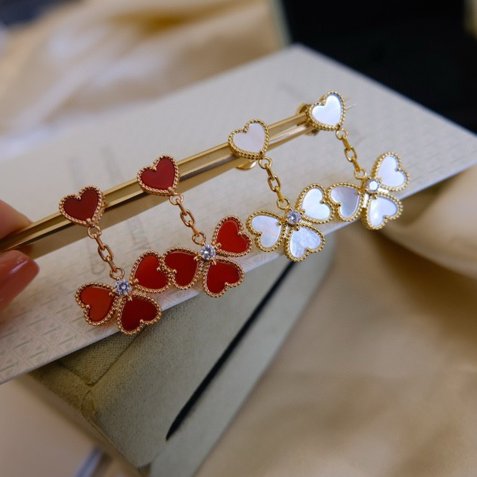 Van Cleef & Arpels earring-124