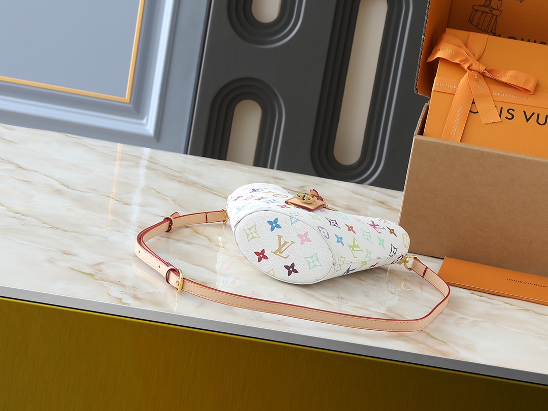 Louis Vuitton Hot New Product-203