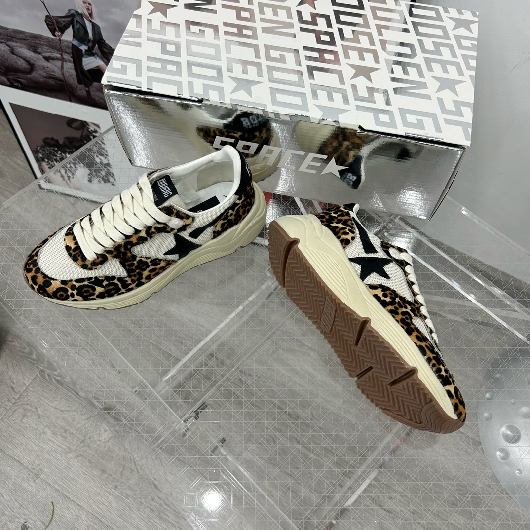 Golden Goose Sneakers-86