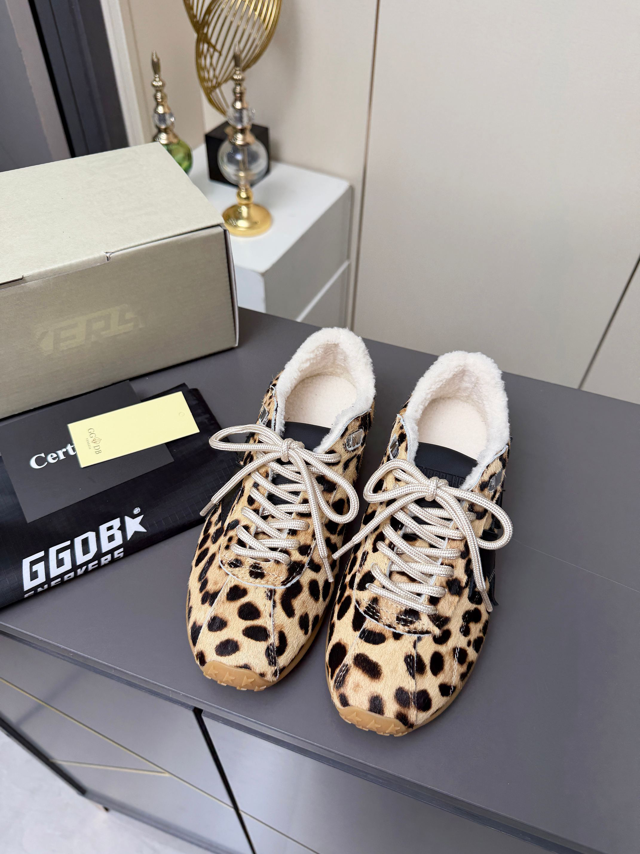 Golden Goose Sneakers-26
