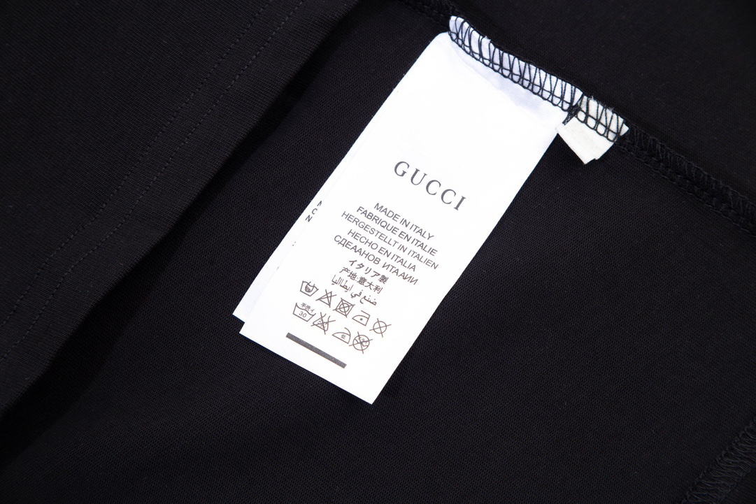 Gucci clothing-69
