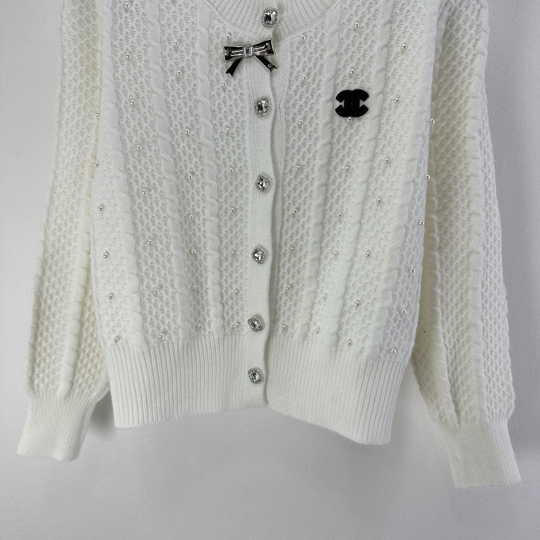 Chanel Clothing-19