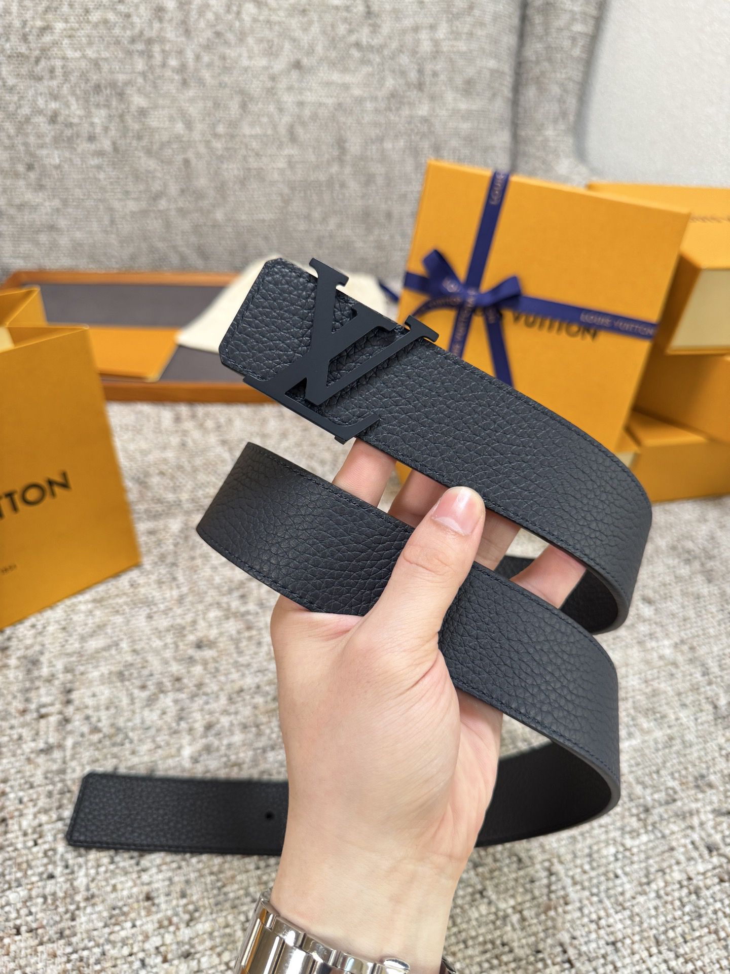 Lv belt-102