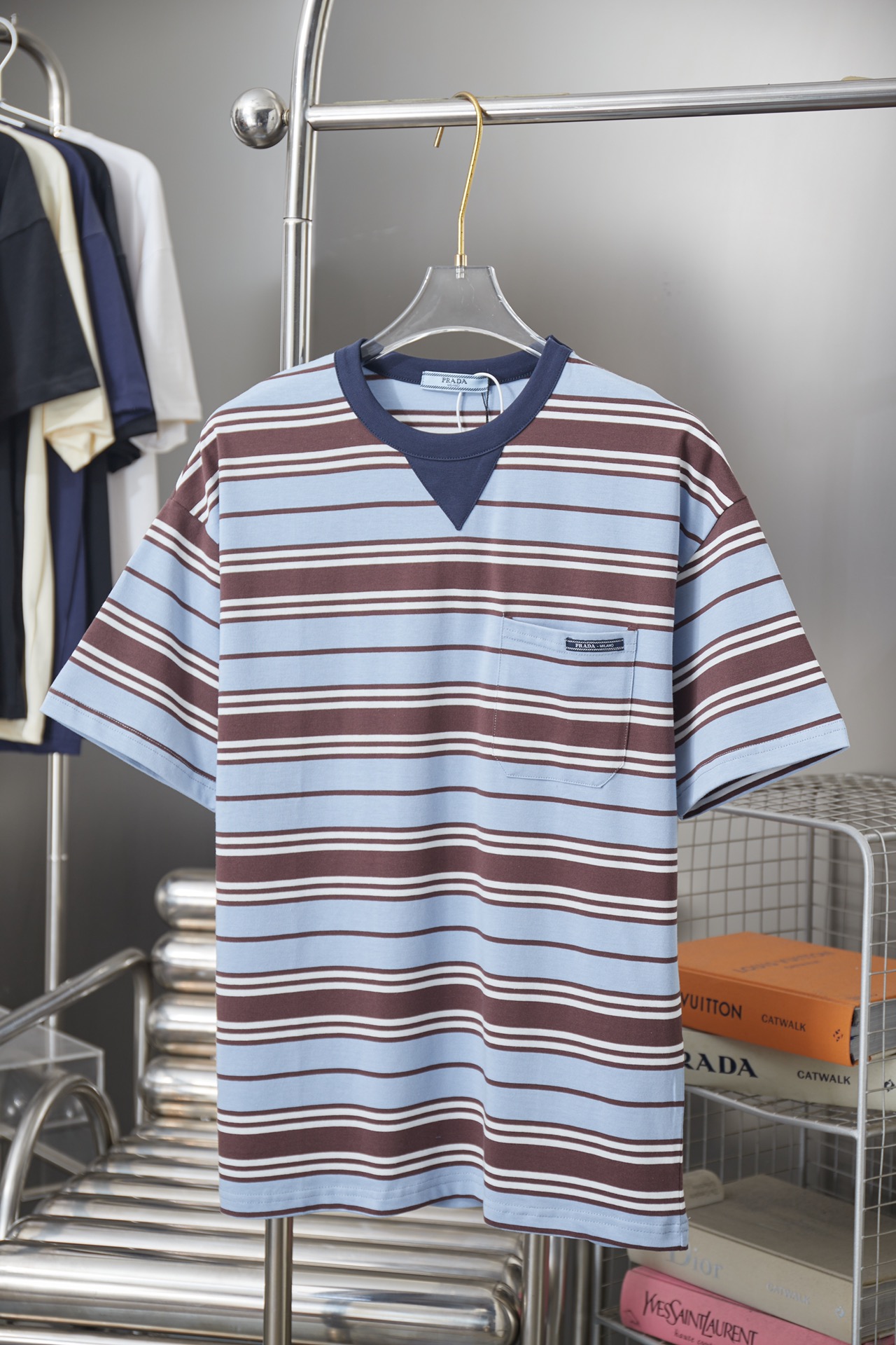 Prada clothing-250