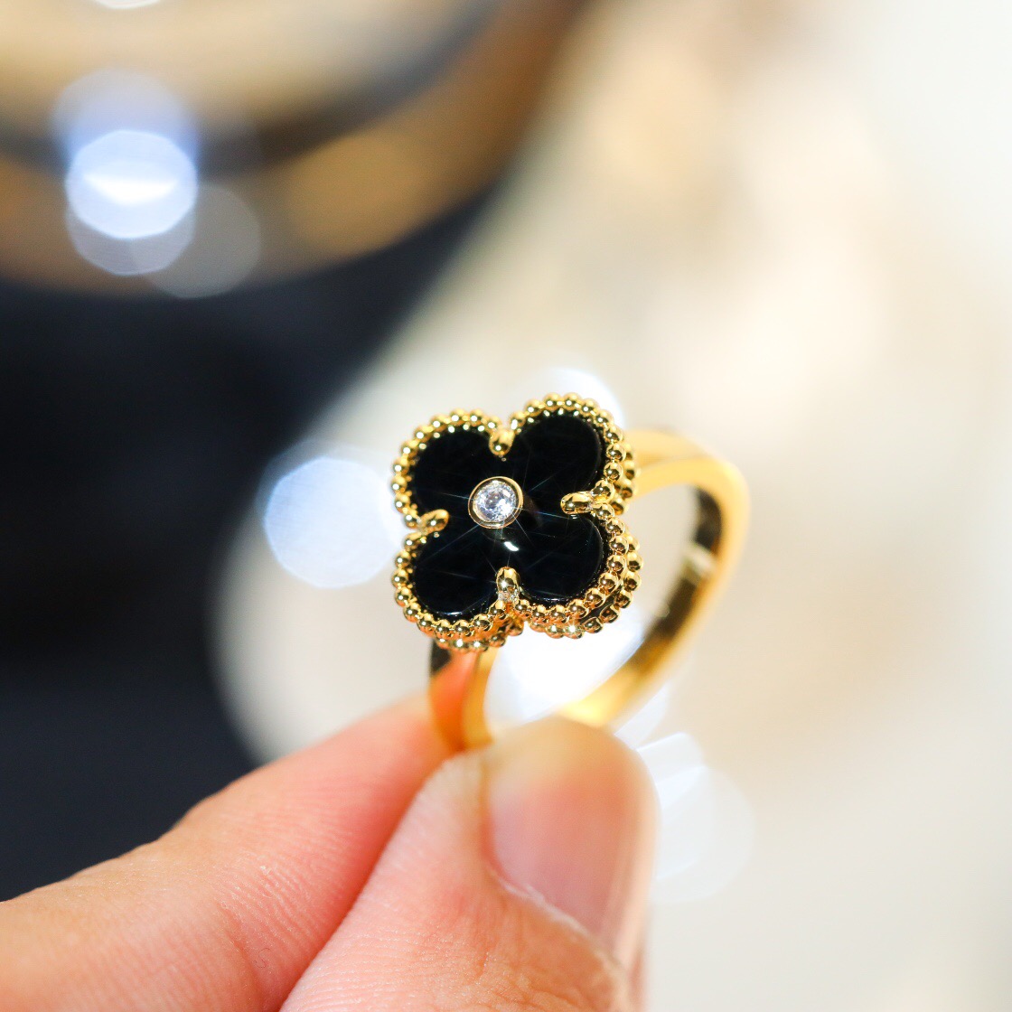 Van Cleef & Arpels ring-69