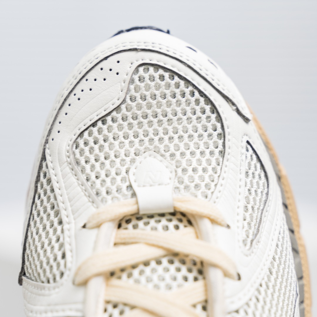 New Balance Sneakers-349