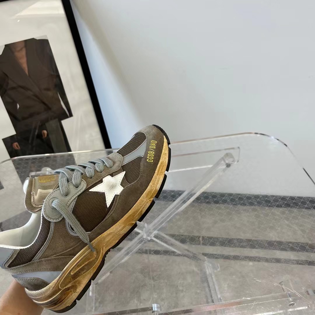 Golden Goose Sneakers-94