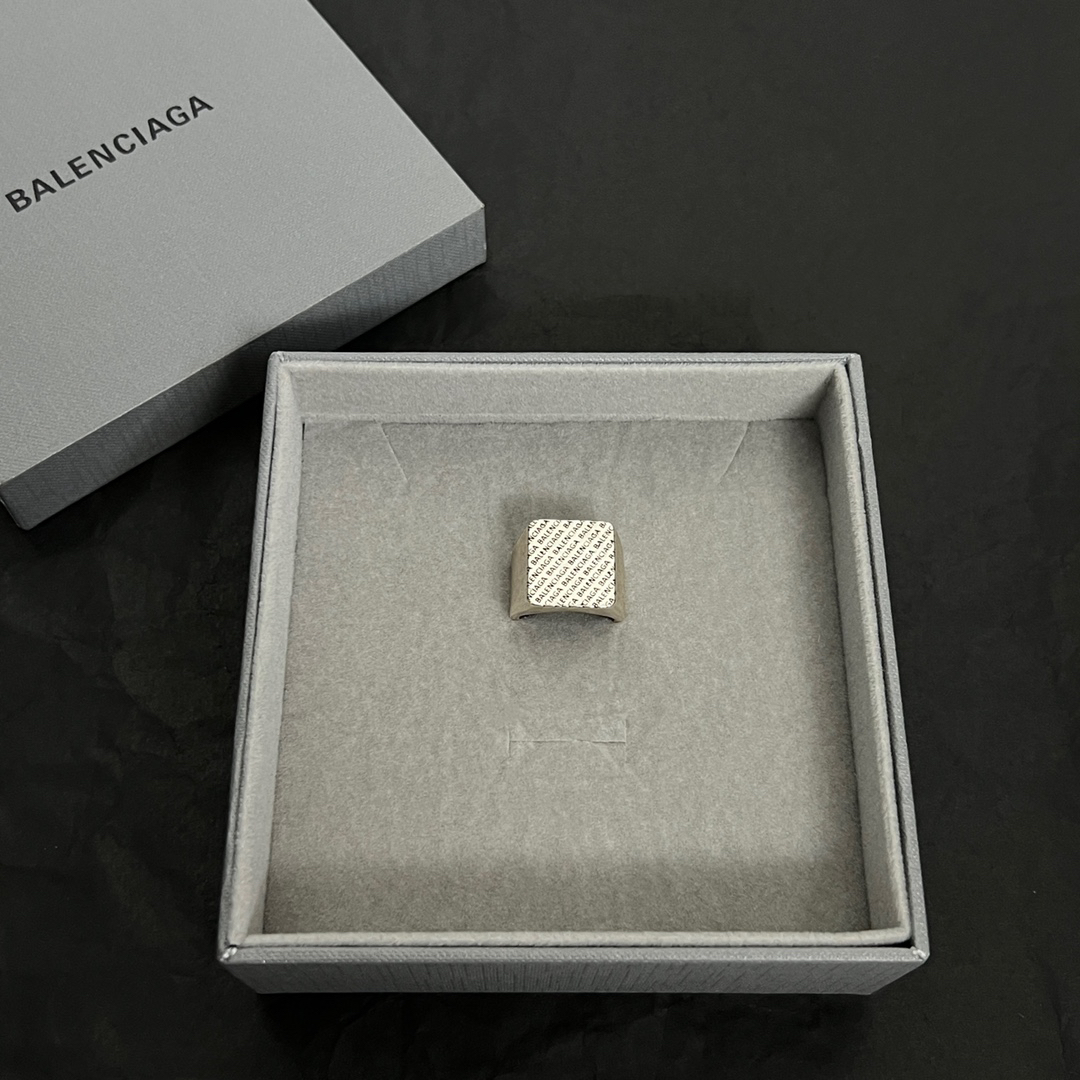 Balenciaga ring-30