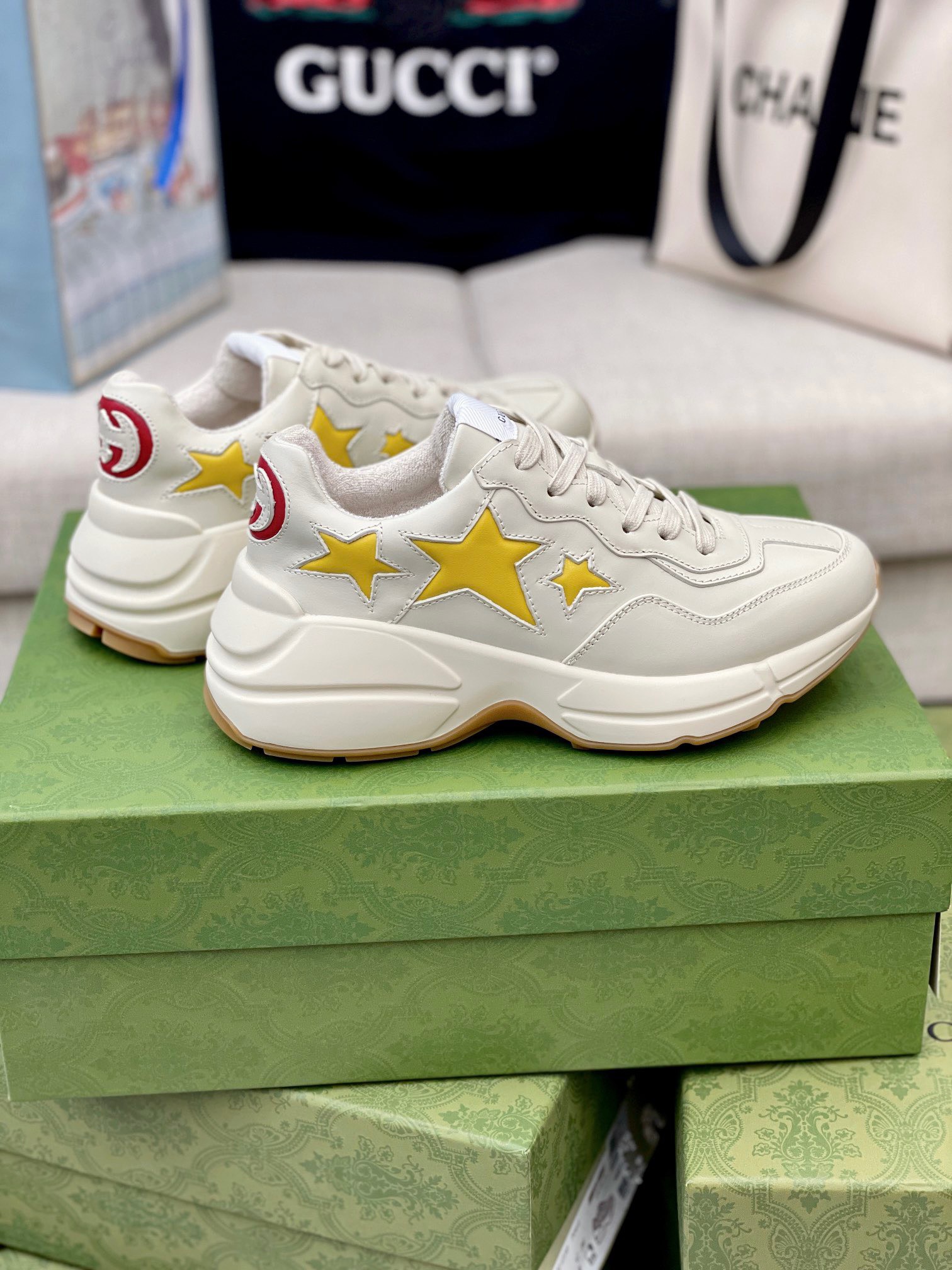 Gucci Sneakers-202