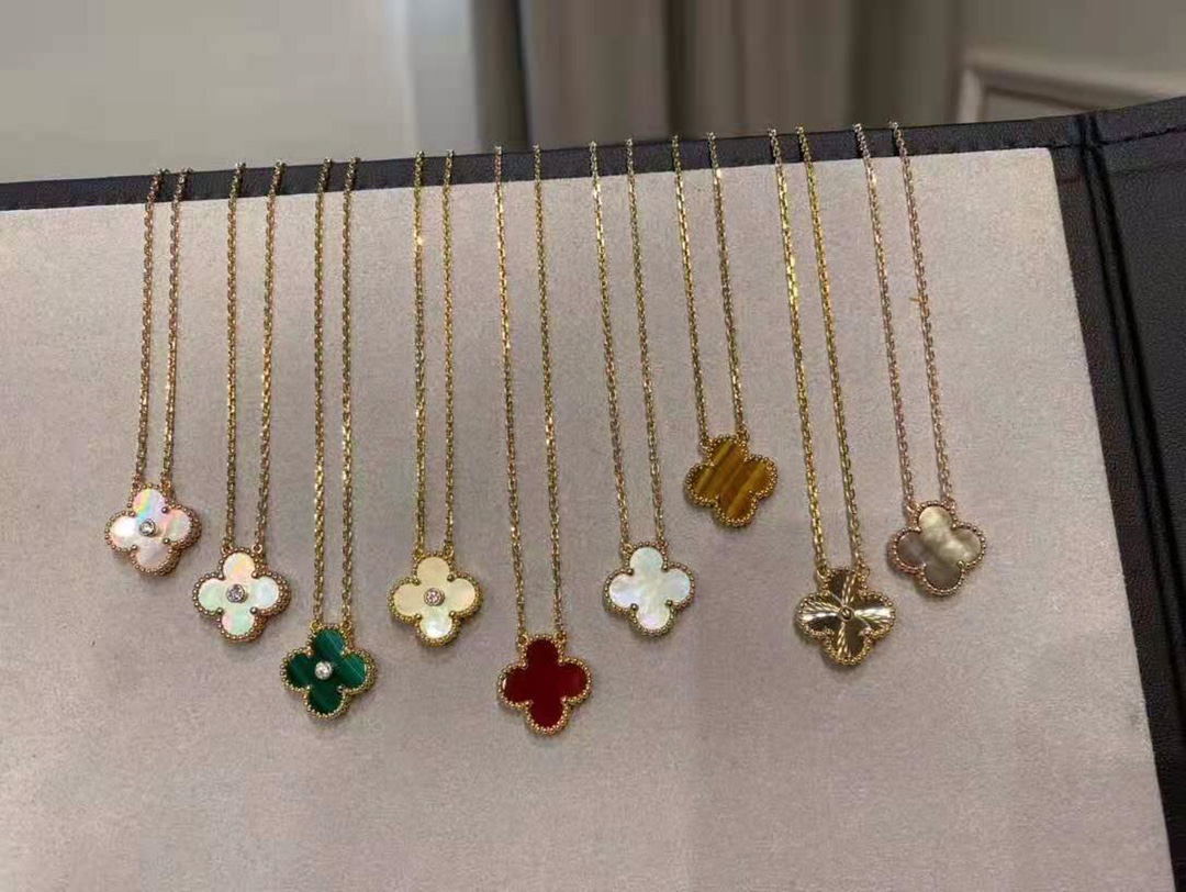 Van Cleef & Arpels necklace-1