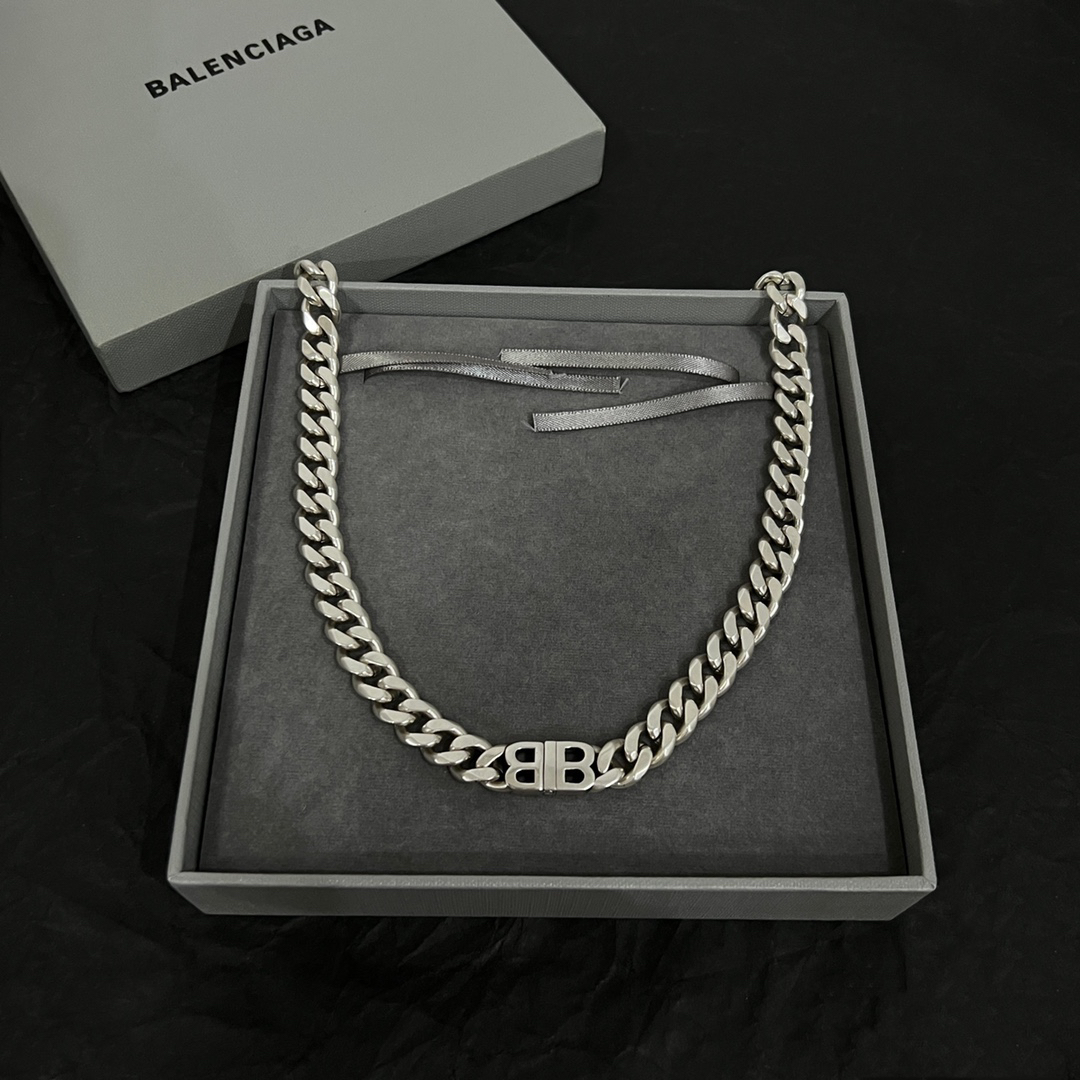 Balenciaga necklace-8