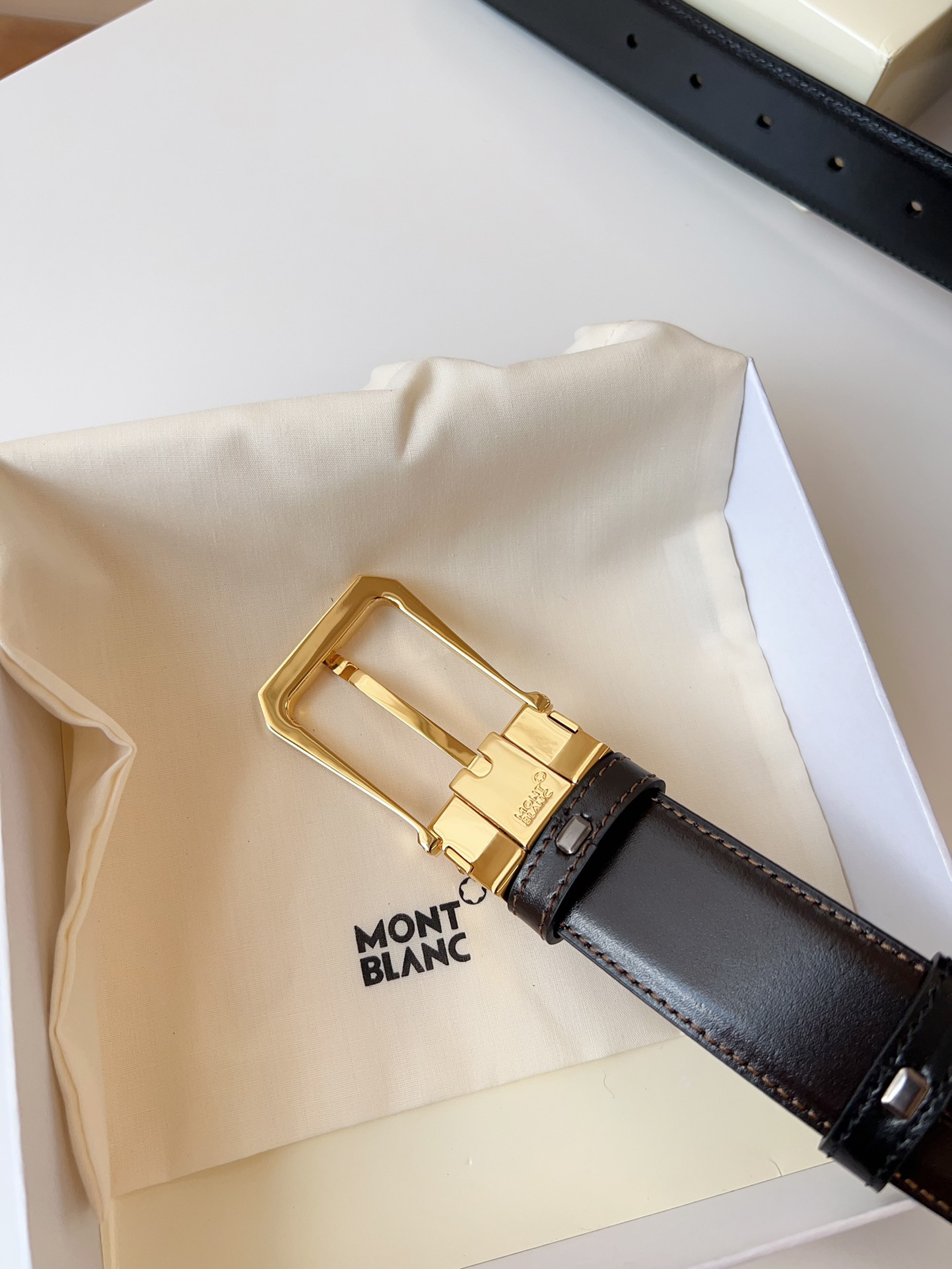 Montblanc belt-108
