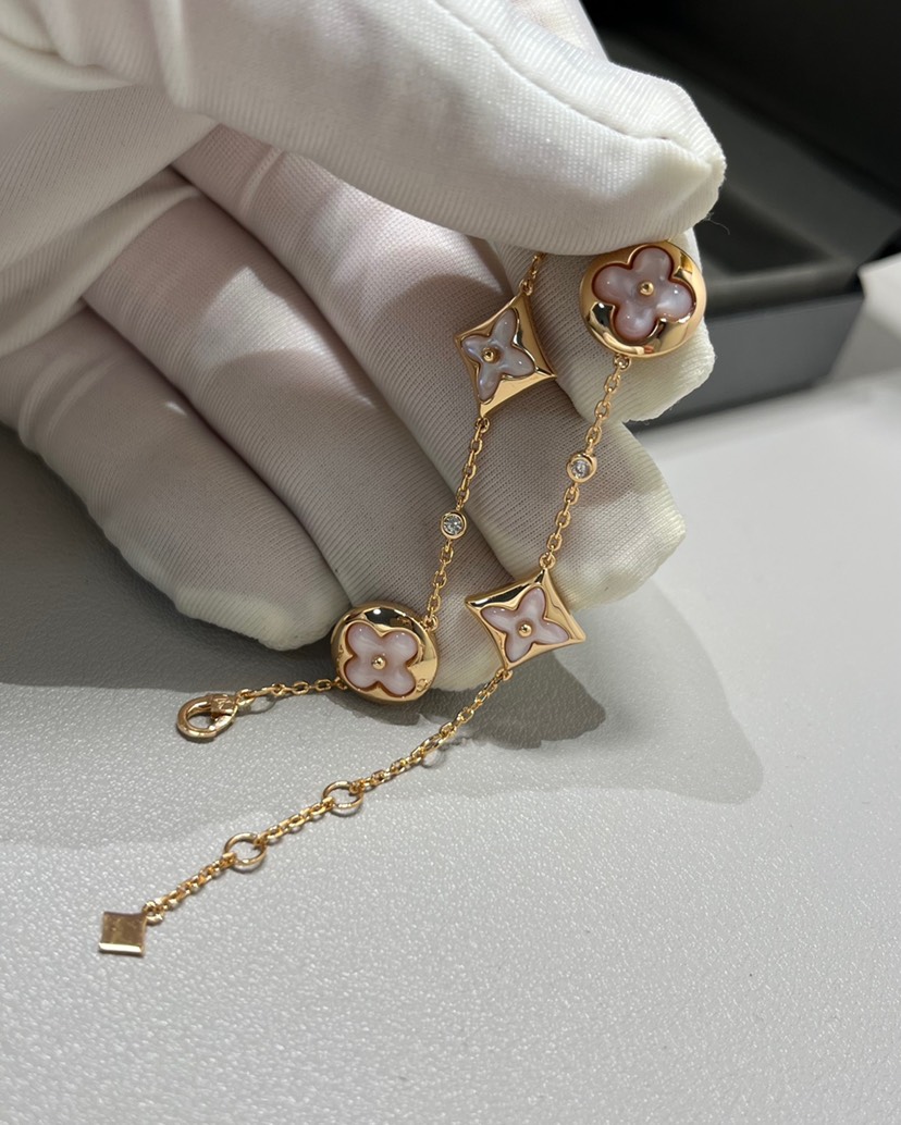 LV Bracelet-11