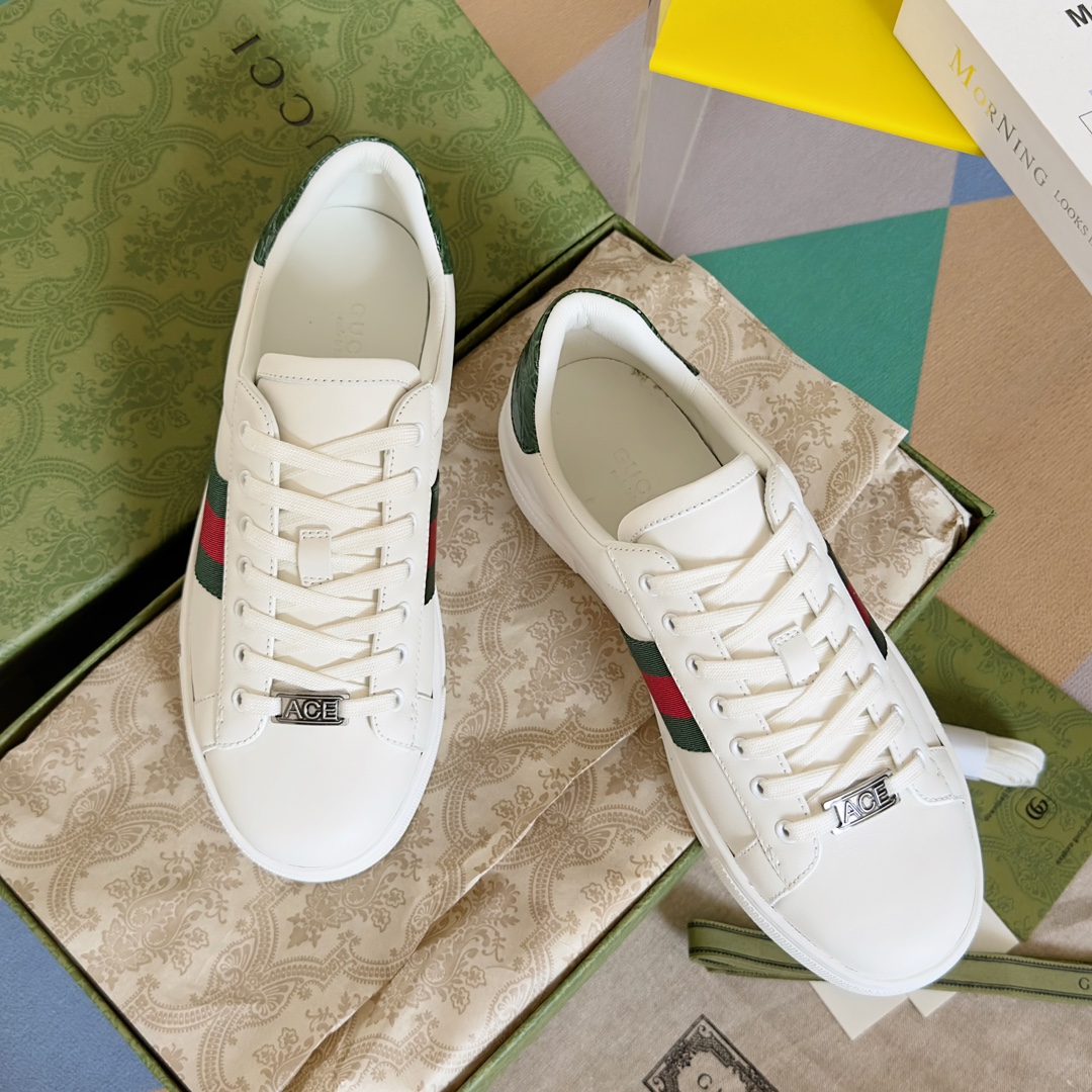 Gucci Sneakers-121