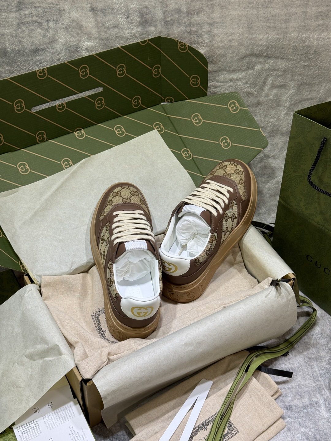 Gucci Sneakers-159