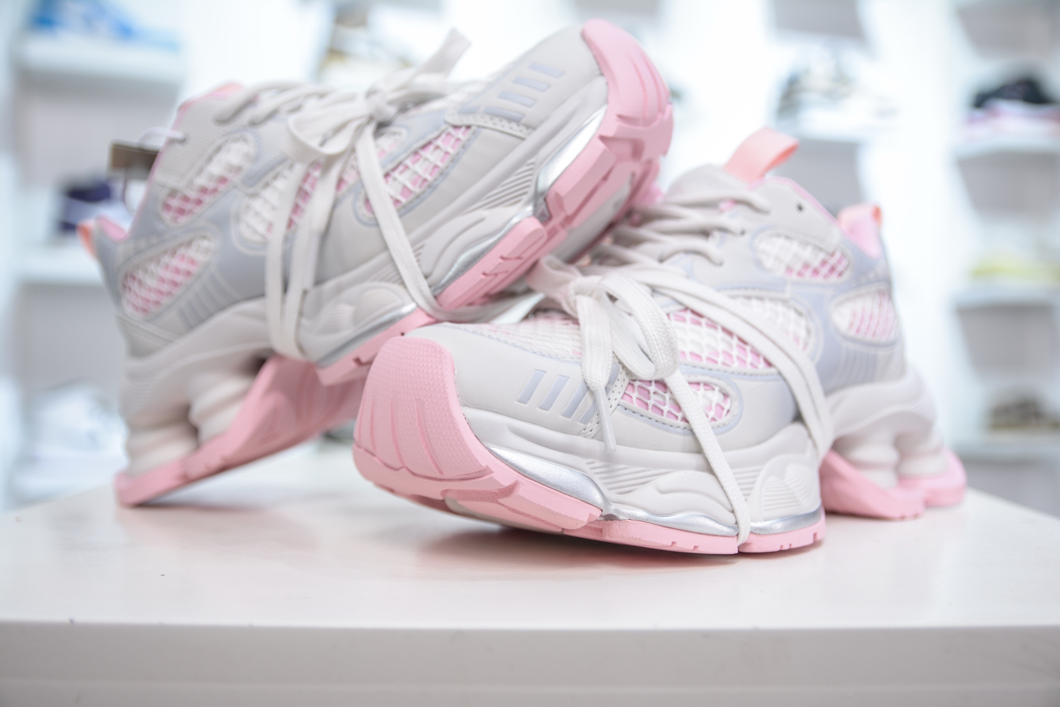 Golden Goose Sneakers-90