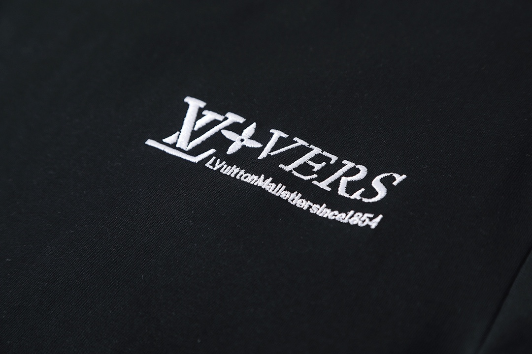 LV clothing-2