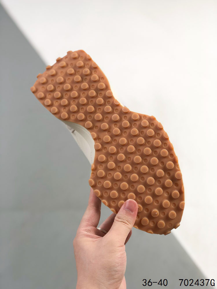 New Balance Sneakers-386