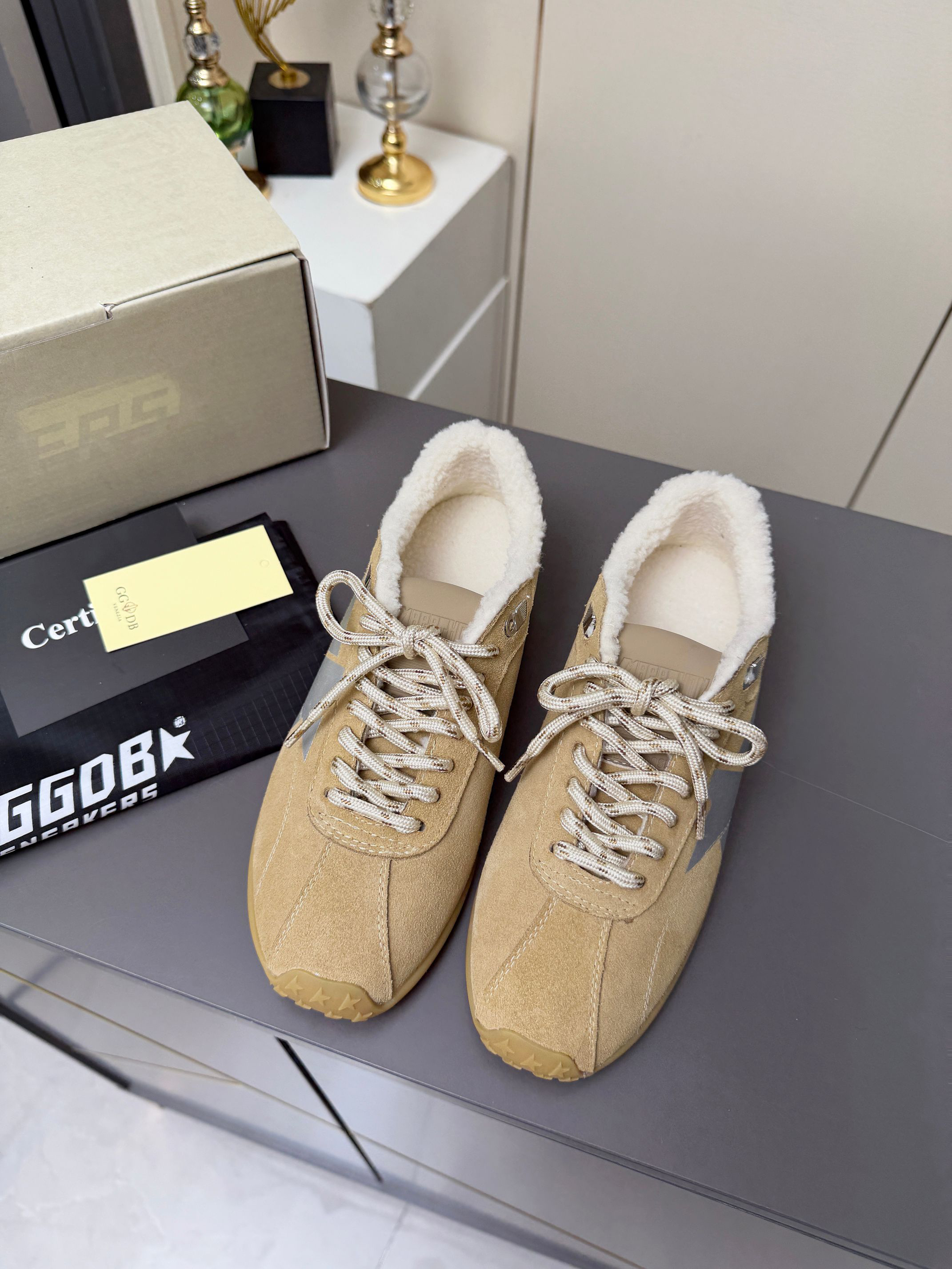 Golden Goose Sneakers-27