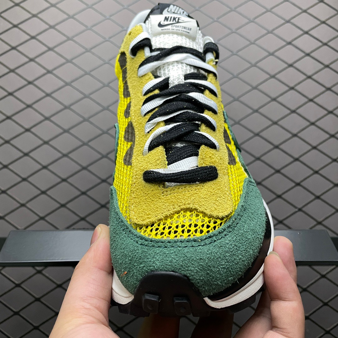 Nike Sneakers-309
