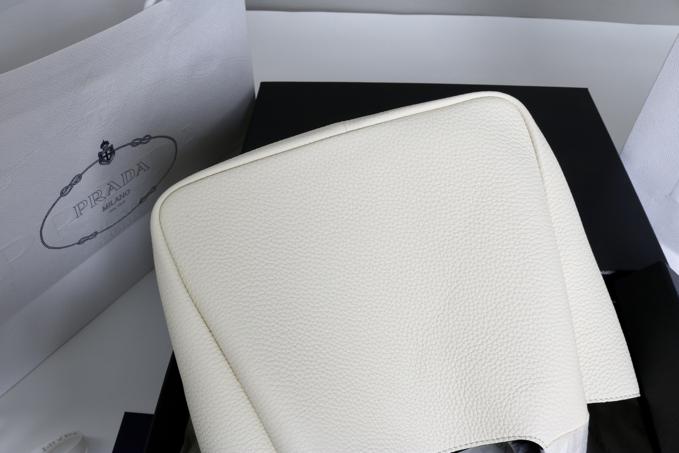 Prada Hot New Product-85