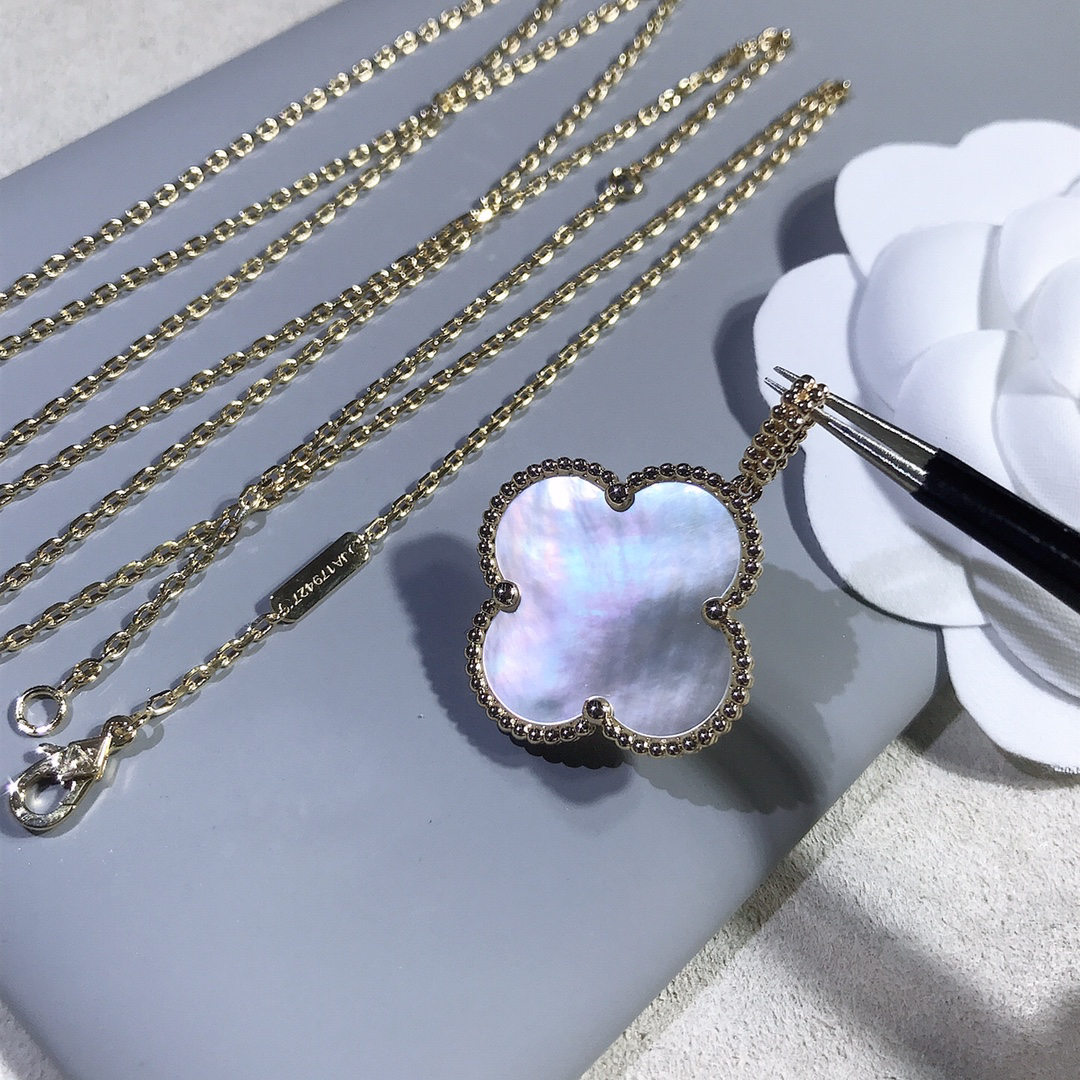 Van Cleef & Arpels necklace-27