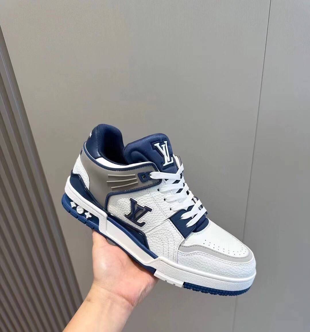 Lv Sneakers-42