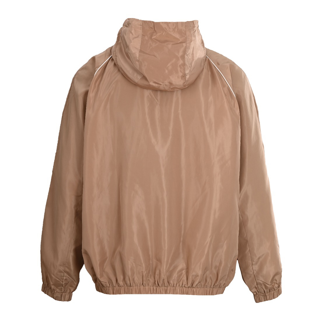 Gucci Clothing-135