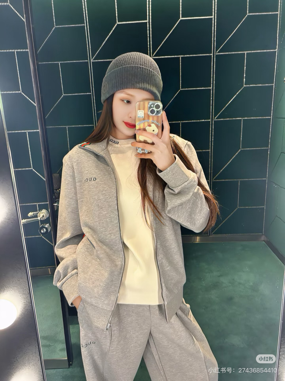 Gucci Clothing-286