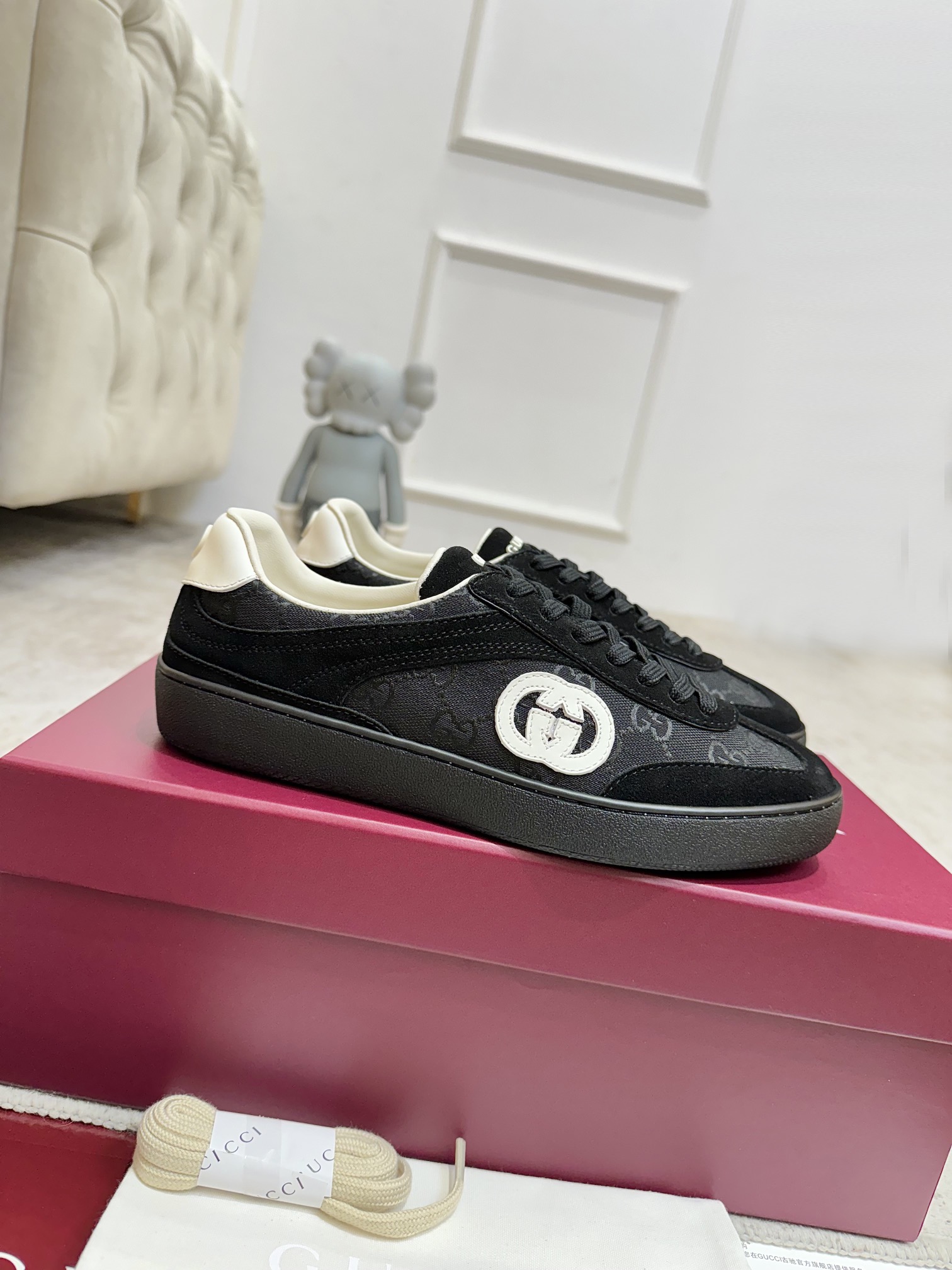 Gucci Sneakers-230