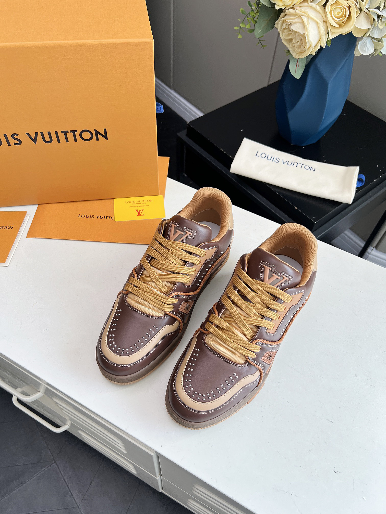 Lv Sneakers-70