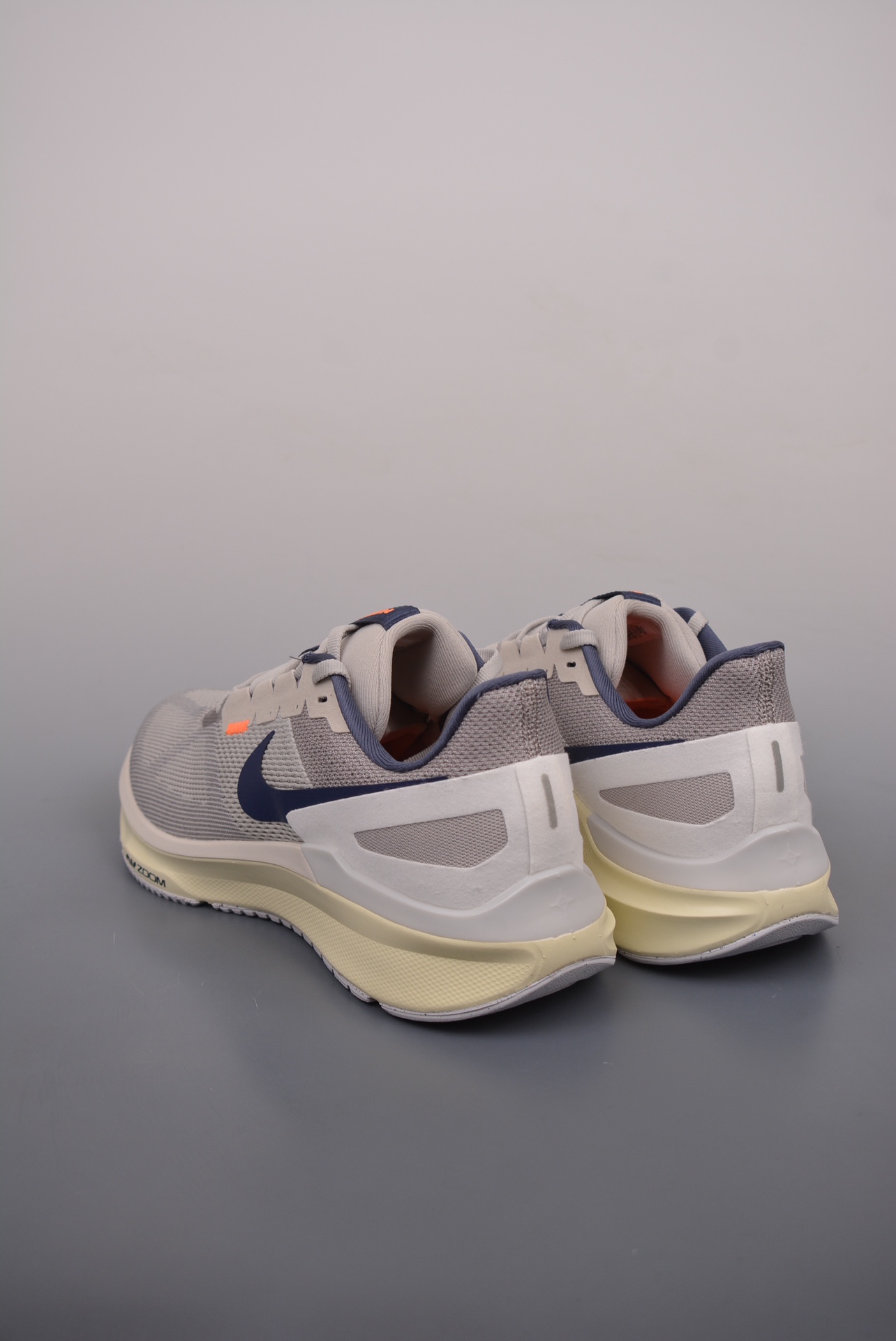 Nike Sneakers-304