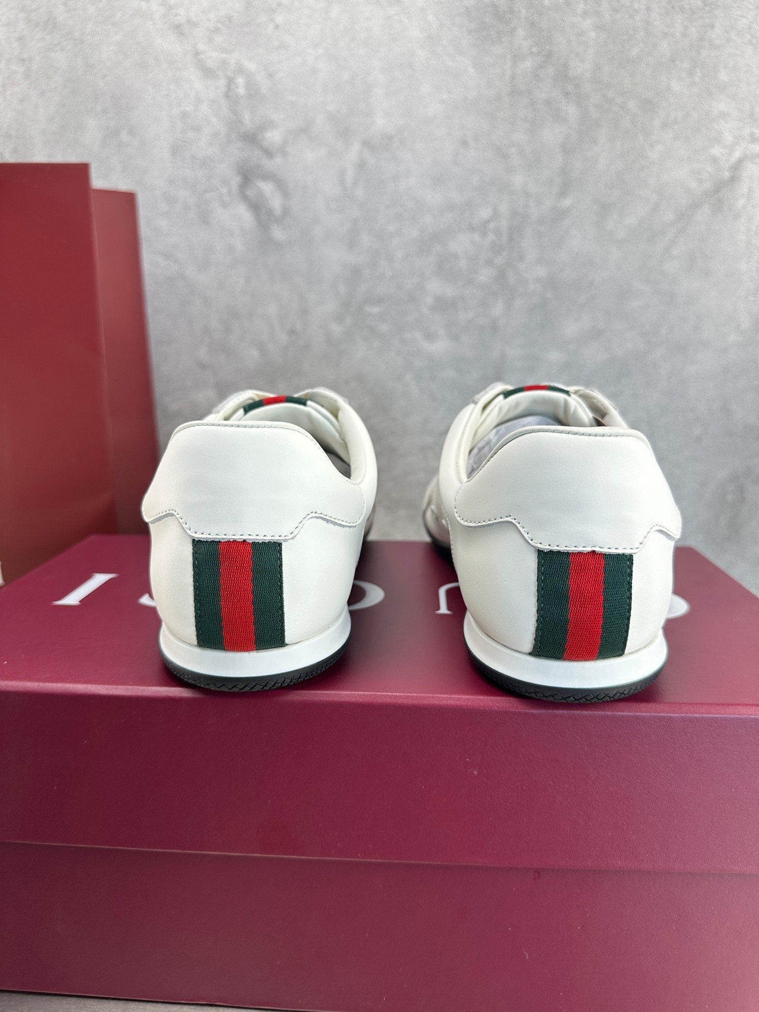 Gucci Sneakers-187