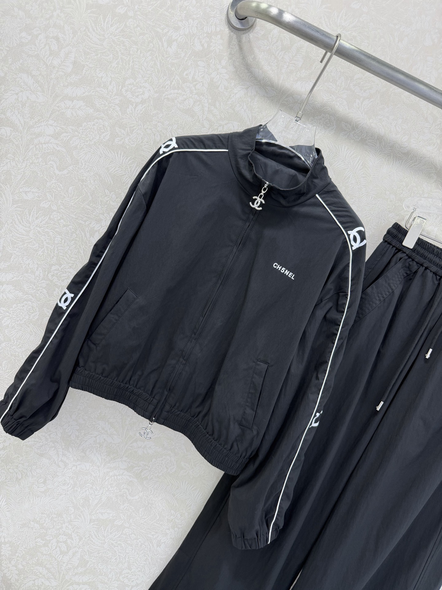 Chanel Clothing-163