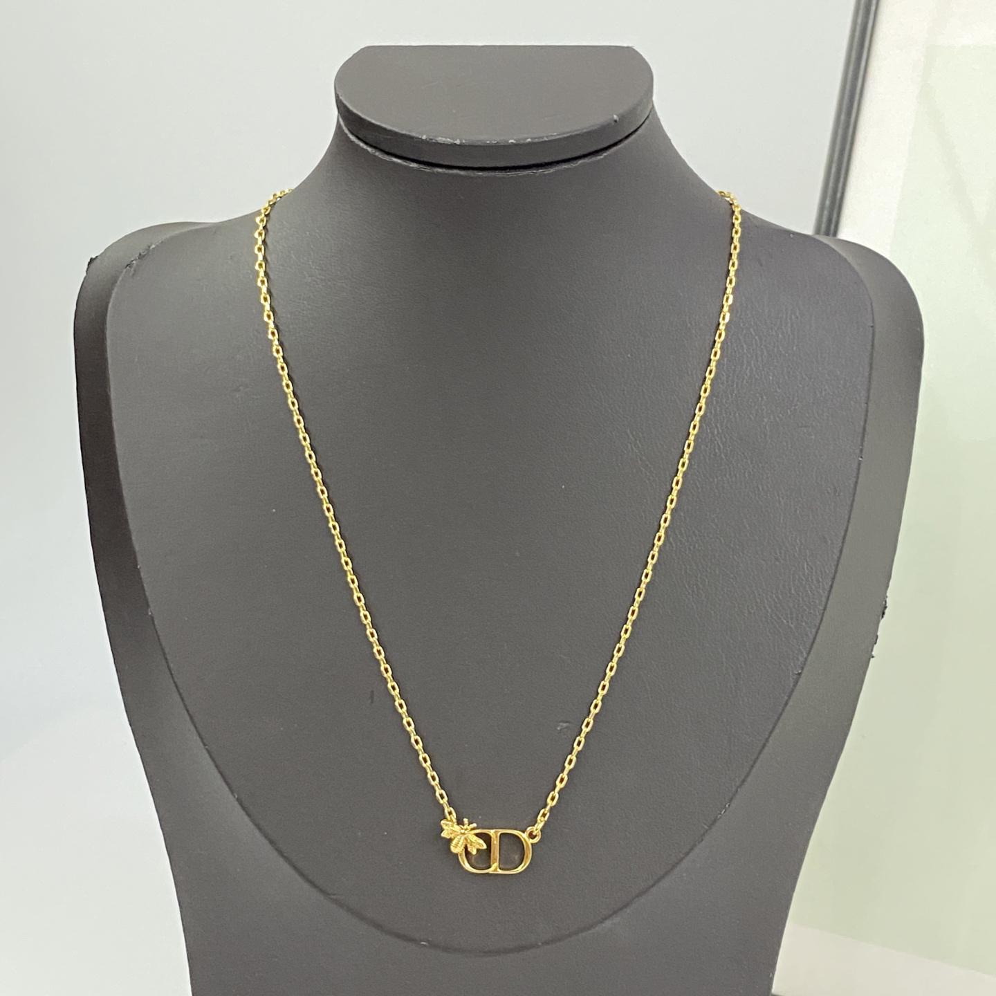 Dior necklace-1