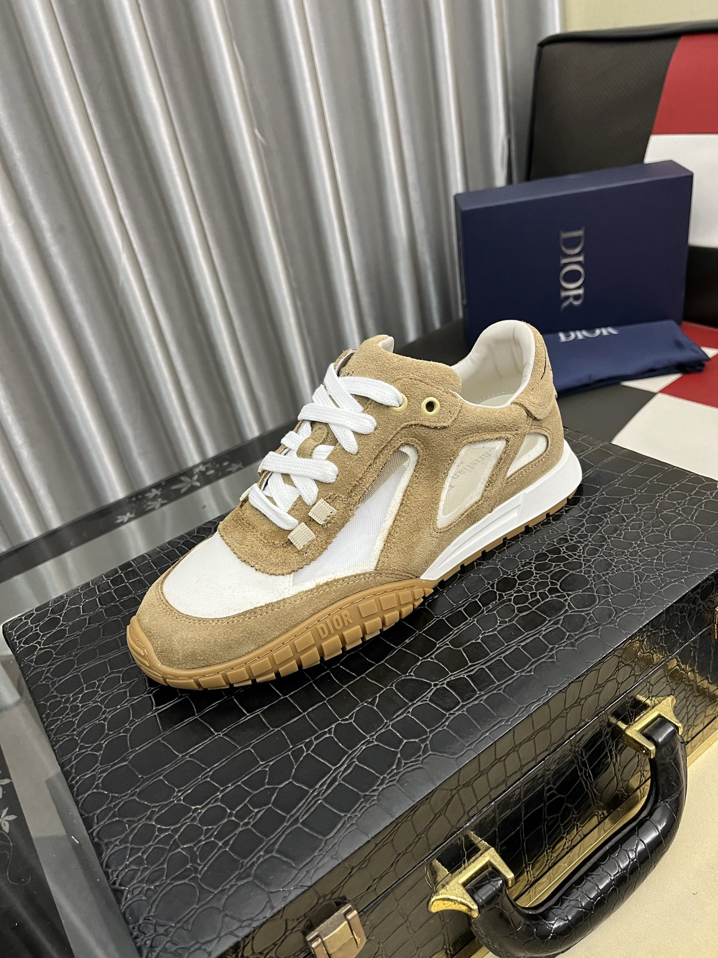 Dior Sneakers-44