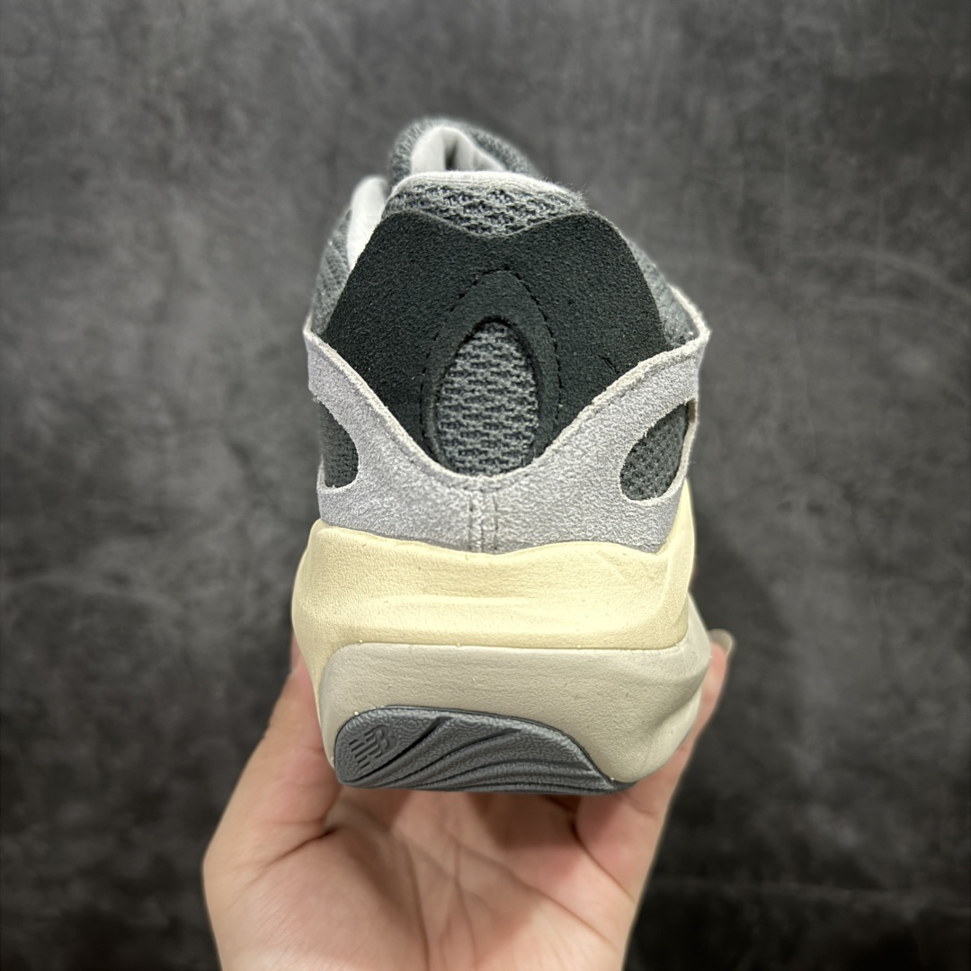 New Balance Sneakers-45