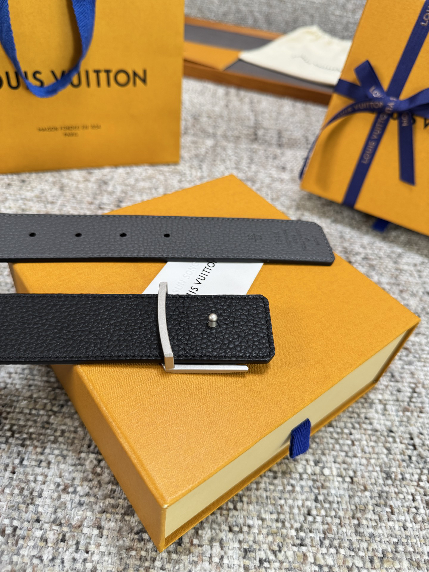 Lv belt-97