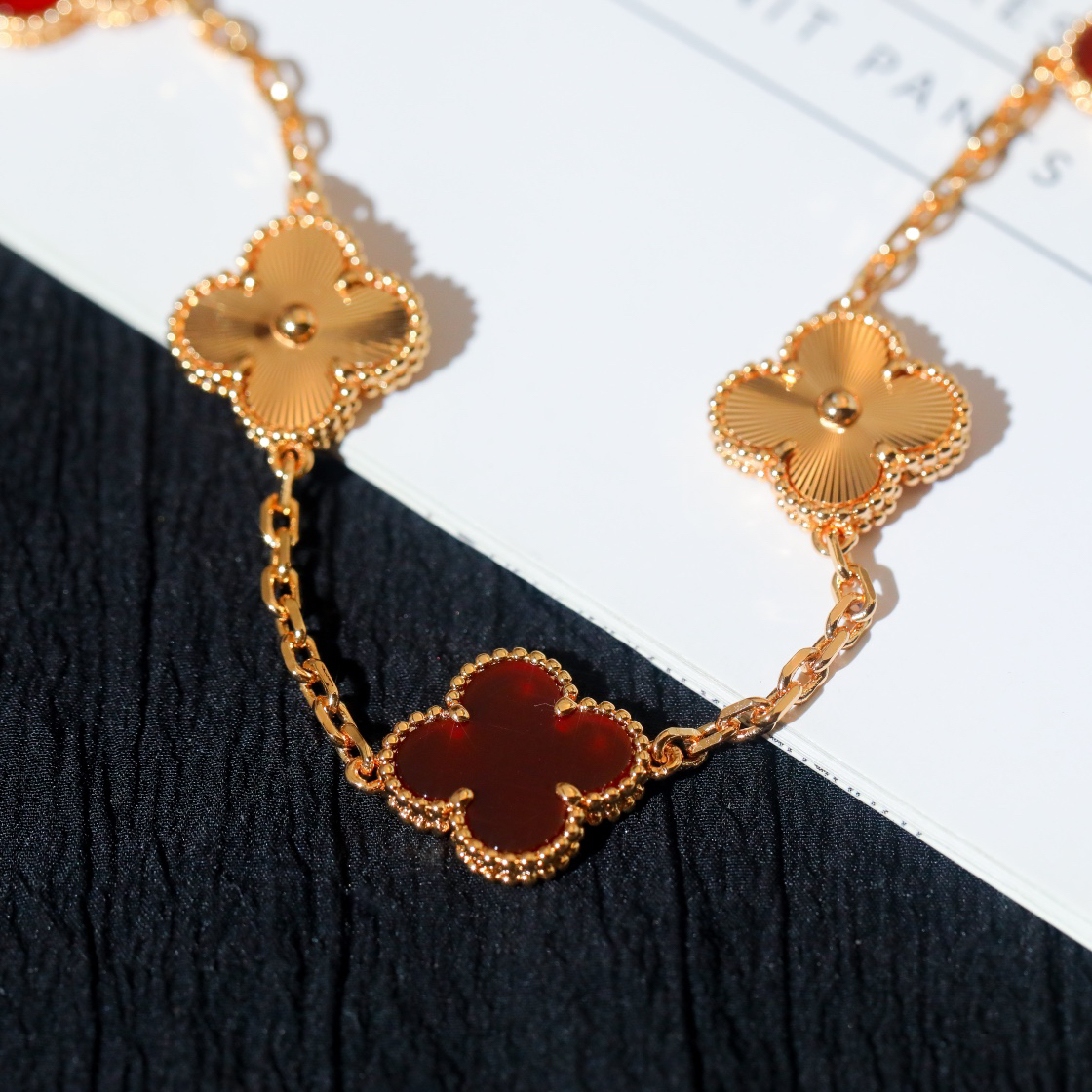 Van Cleef & Arpels Bracelet-70
