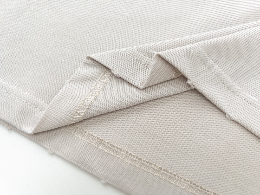 Balenciaga clothing-209